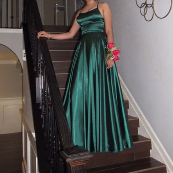 Dresses & Skirts - Long emerald dress.
